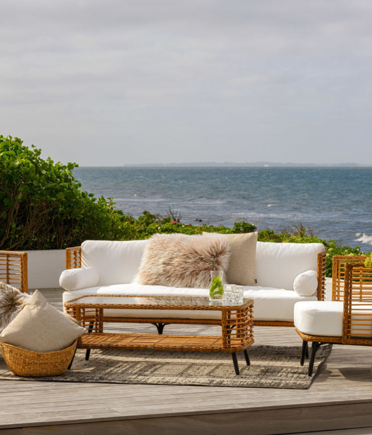 Covelo Outdoor Lounge Sofa